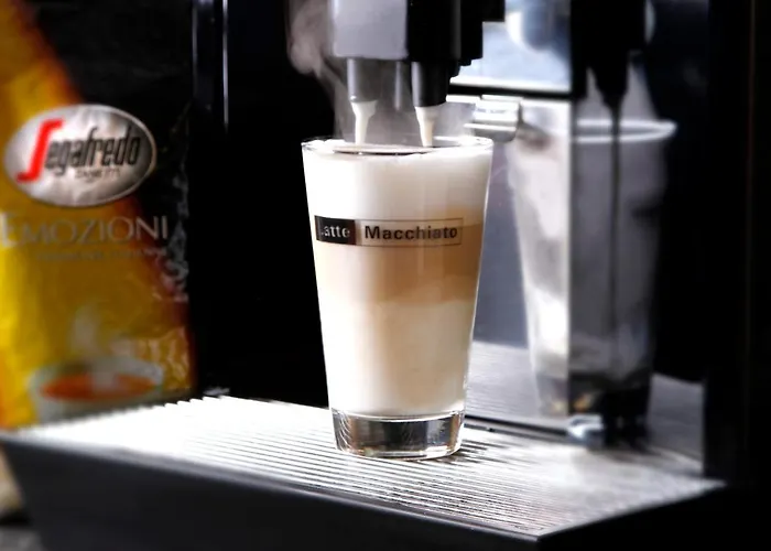 Gaestehaus Hebinger Am Schlosspark 3*